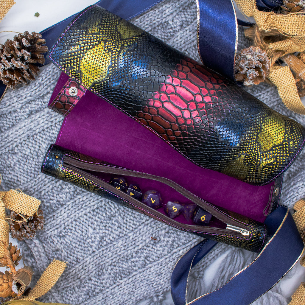 The Scroll - Faux Leather Rolling Mat